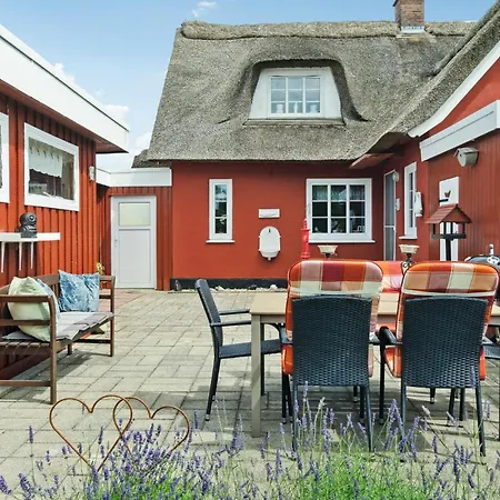 3 Bedroom Amazing In Prázdninový dům