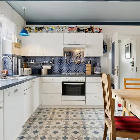3 Bedroom Amazing In Prázdninový dům Nordenbro Vesteregn